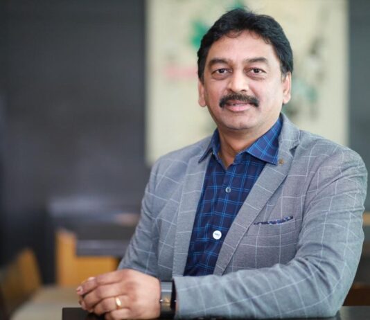 Hyderabad’s corporate executive Srikanth Badiga is elected as the Vice-Chairman of Export Promotion Council for EOUs & SEZs (EPCES) Hyderabad's corporate executive Srikanth Badiga is elected as the Vice-Chairman of Export Promotion Council for EOUs & SEZs (EPCES)