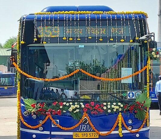 32 BS6 JBM CITYLIFE Low Floor AC buses flagged off by Shri. Kailash Ghalot, Hon’ble Transport Minister of Delhi on the occasion of the 75th Independence Day 32 BS6 JBM CITYLIFE Low Floor AC buses flagged off by Shri Kailash Ghalot Hon’ble Transport Minister of Delhi on the occasion of the 75th Independence Day