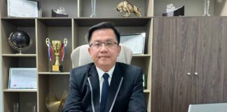 Yanshi Zhang is an international famous entrepreneur from Singapore Yanshi Zhang is an international famous entrepreneur from Singapore