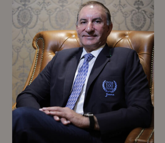 Mr Sam Katgara, Partner, Jeena & Co, receives lifetime achievement award at the 14th ELSC Leadership Awards 2022