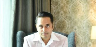 Unlocking the Power of Mindfulness with Gomteshwwar Jaiin: Embrace the Present Moment Gomteshwwar Jaiin, Gomteshwwar's teachings, Gomteshwwar Jaiin's mission,