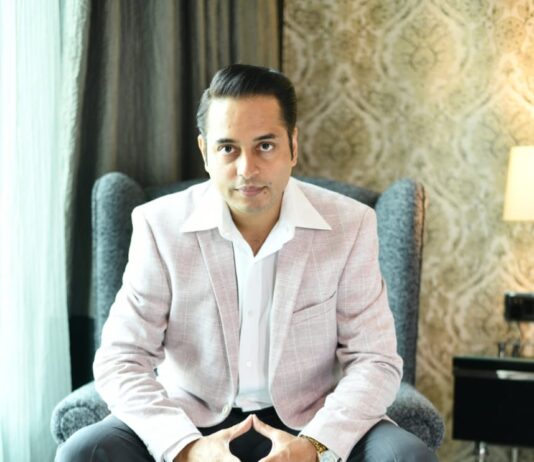 Unlocking the Power of Mindfulness with Gomteshwwar Jaiin: Embrace the Present Moment Gomteshwwar Jaiin, Gomteshwwar's teachings, Gomteshwwar Jaiin's mission,