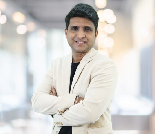 Breaking Free from Corporate Chains: Mr Nikhil Raibole’s Expertise Reshapes Careers Nikhil Raibole, award-winning entrepreneur, online entrepreneurship,