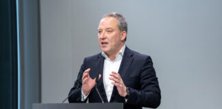 LANXESS expects earnings improvement for fiscal year 2024