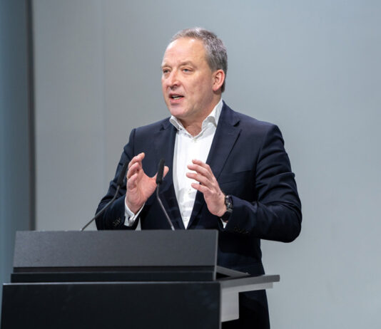 LANXESS expects earnings improvement for fiscal year 2024