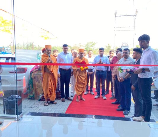 New Munjani Toyota Showroom Opens in Vyara Munjani Toyota Showroom, Vyara, Munjani Toyota, Bhavesh Patel,