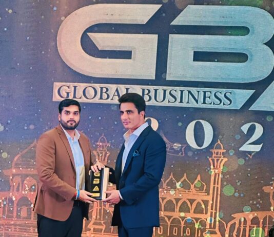 Charting Your Medical Path: A Look at FutureVision’s NEET Courses and Services for 2025