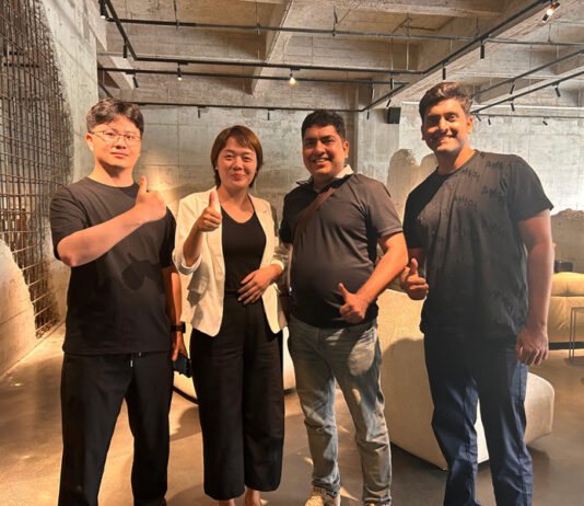 SRIZO: India’s Most Trusted Name in Imported Luxury Furniture SRIZO, Imported Luxury Furniture, Global Luxury Furniture,