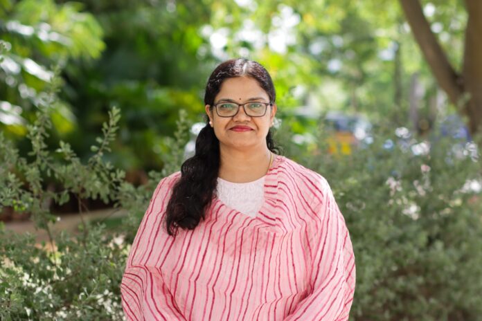 Bridging Shared Services, Marketing Innovation, and Strategic Management A Multid