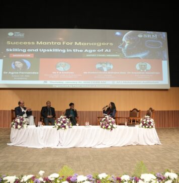 SRM University–AP Hosts Expert Panel on Leadership and Career Readiness in the Age of AI SRM University–AP, Prof. Ashay Kadam, Dean, Paari School of Business,
