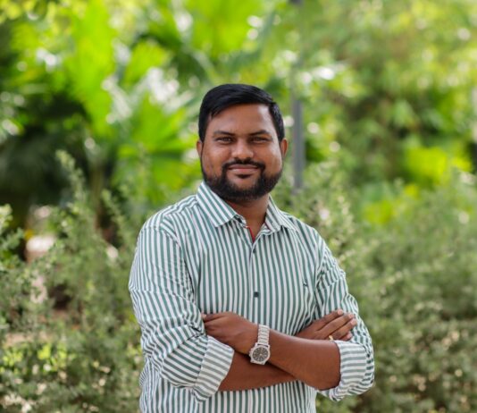 The Middle Class Earns More Than Ever, Yet Saves Less Than Ever Dr. Satchidananda Tripathy,